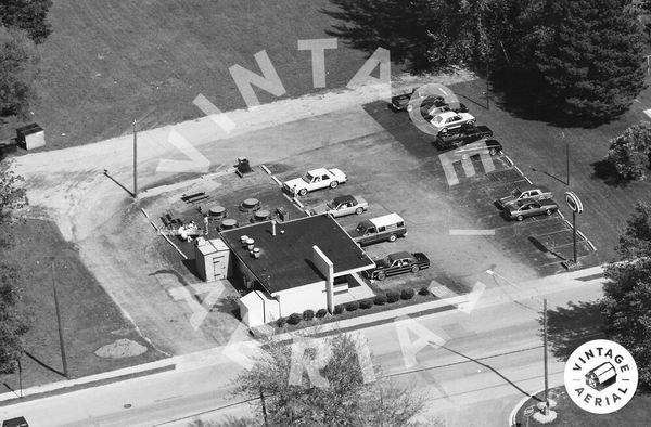 A&W Restaurant - Lexington - 5309 Main St - 1989 (newer photo)